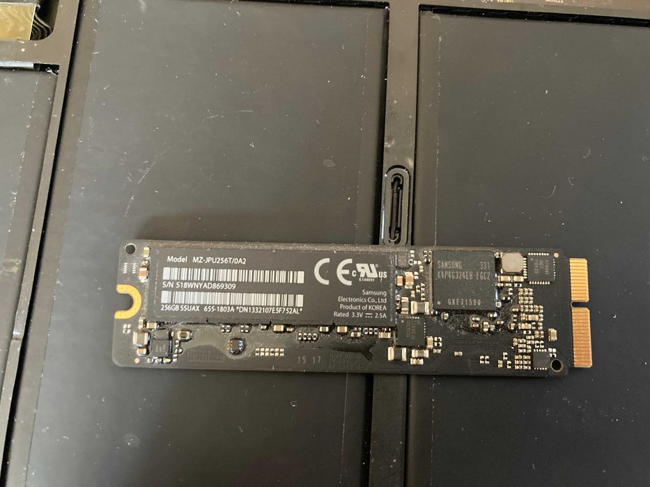 ssd macbook pro - купити комплектуючі для ПК - Ціна на OLX.ua