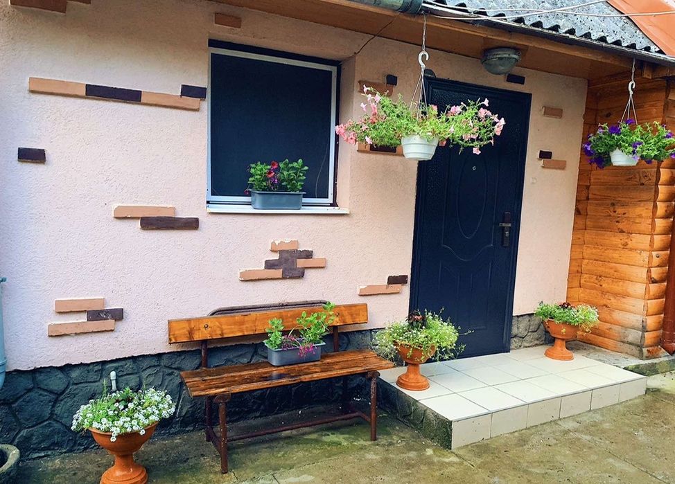 Здам будиночок біля басейну спортбаза «Закарпаття»