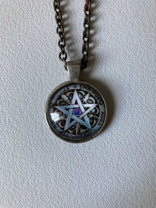 Colar com Pendente Pentagrama