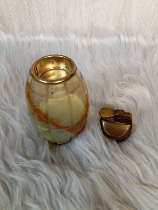 Onyksowa zapalniczka