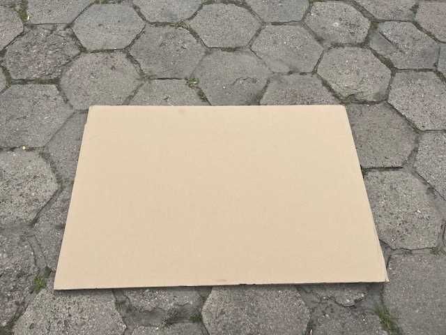Plaster miodu, Przekładka tekturowa gruba, duże ilości