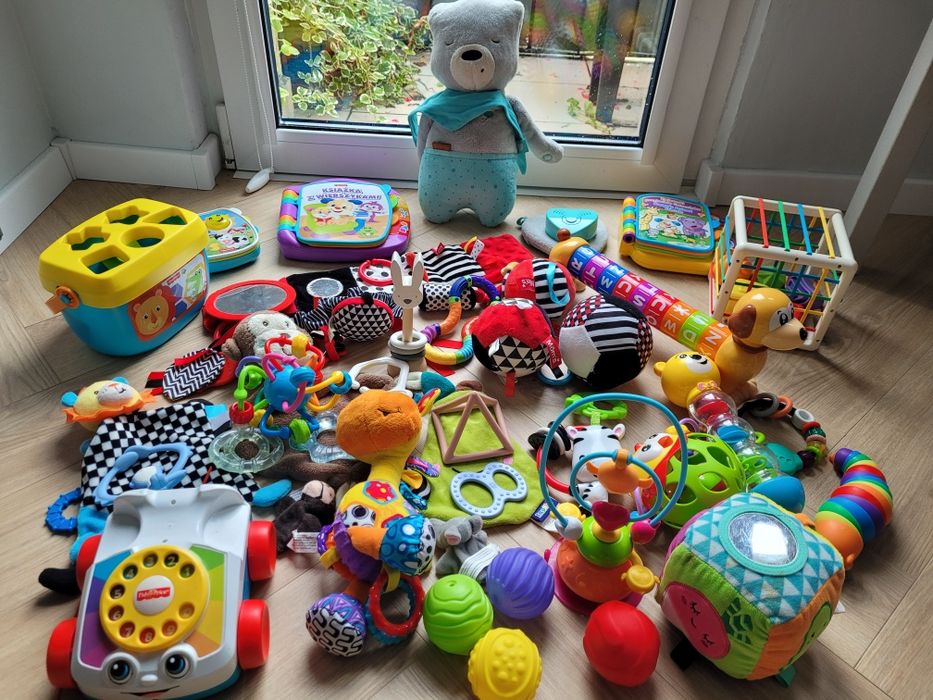 Zestaw zabawek dla niemowlaka, Szumiś i Fisher price