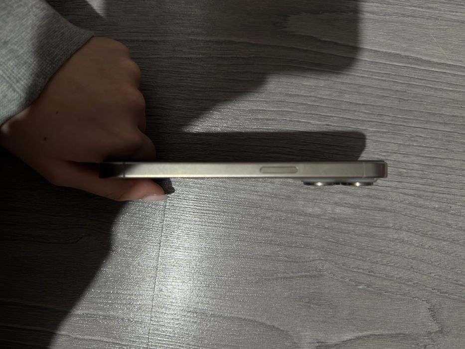 Iphone 15 pro cinza 256gb