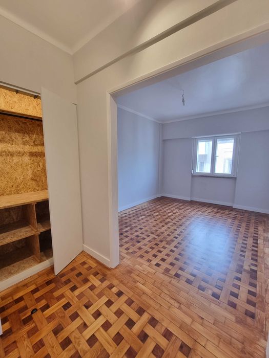 T3 Remodelado a Estrear com Vista Rio 2 wcs estilo eclético – Algés