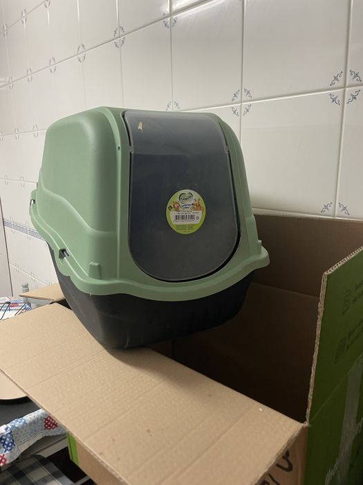 Caixote areia para gato wc