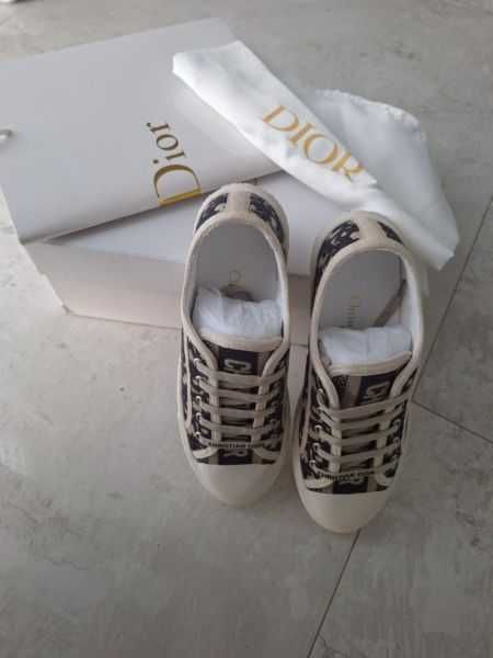 Trampki r.35-45 nowe