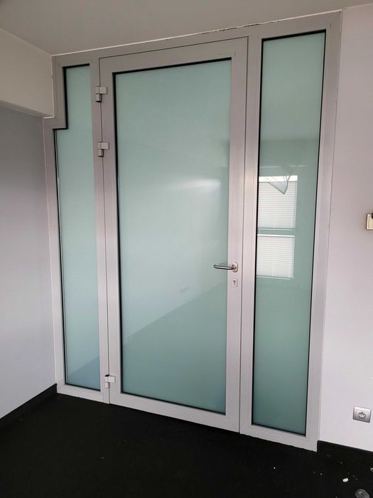Drzwi aluminiowe różne