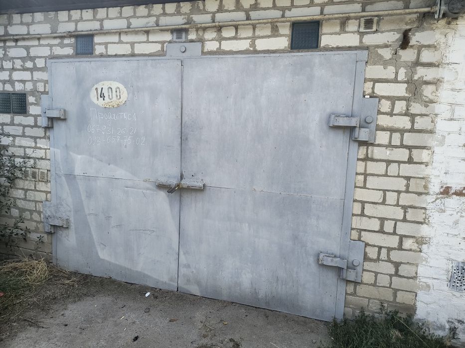 Гараж в кооперативі "Дачний"