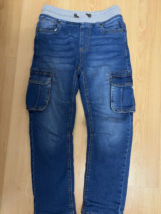 Jeansy ocieplane 134 cm