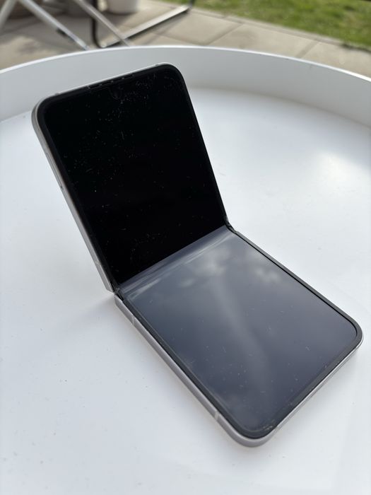 Samsung flip 6 stan bardzo dobry