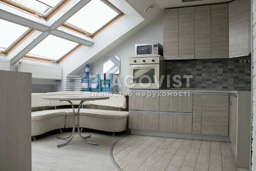 Квартира в сучасному закритому ЖК "Комфорт Таун"