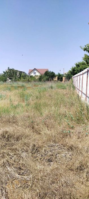 Продам земельный участок в с.Каролино-Бугаз. 20 000 долл США.