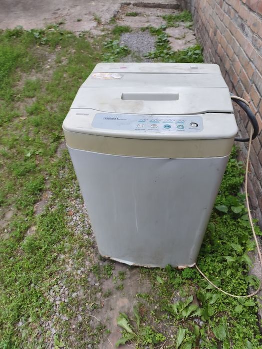 Продам на запчастини Daewoo dwf-4229p