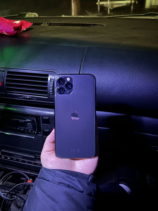 Продам iPhone 11 Pro 64 гб
