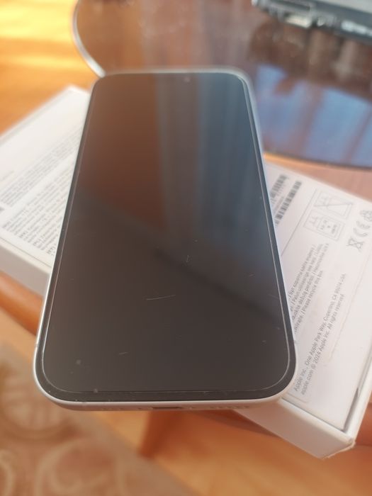 iPhone 16 128gb 88% baterii