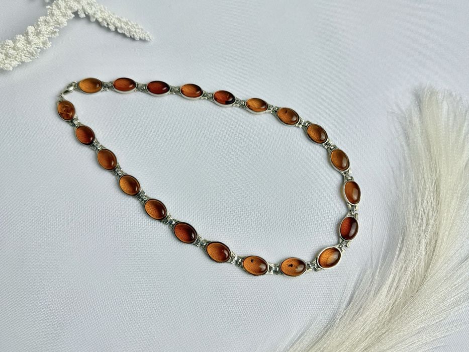 Срібне намисто 925-ї проби з натуральним бурштином