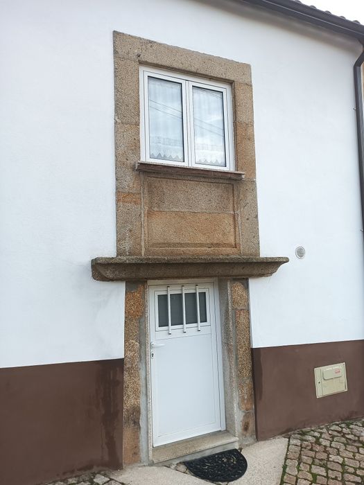 2 Portas e 2 janelas de alumínio