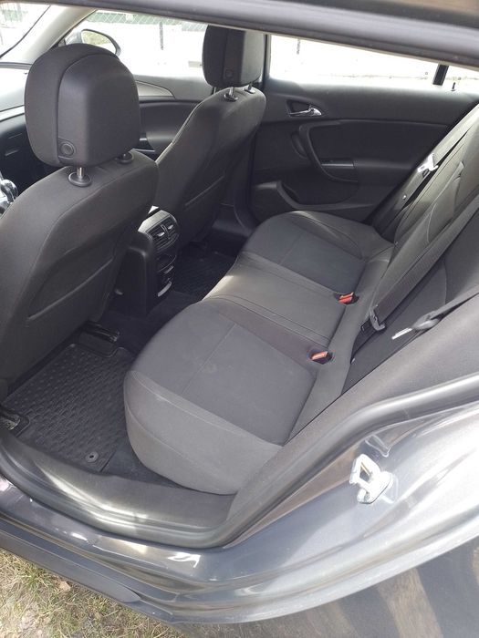 Opel Insignia, salon polska