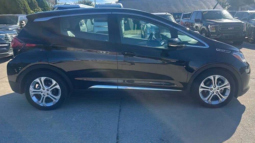 Chevrolet Bolt EV      2020