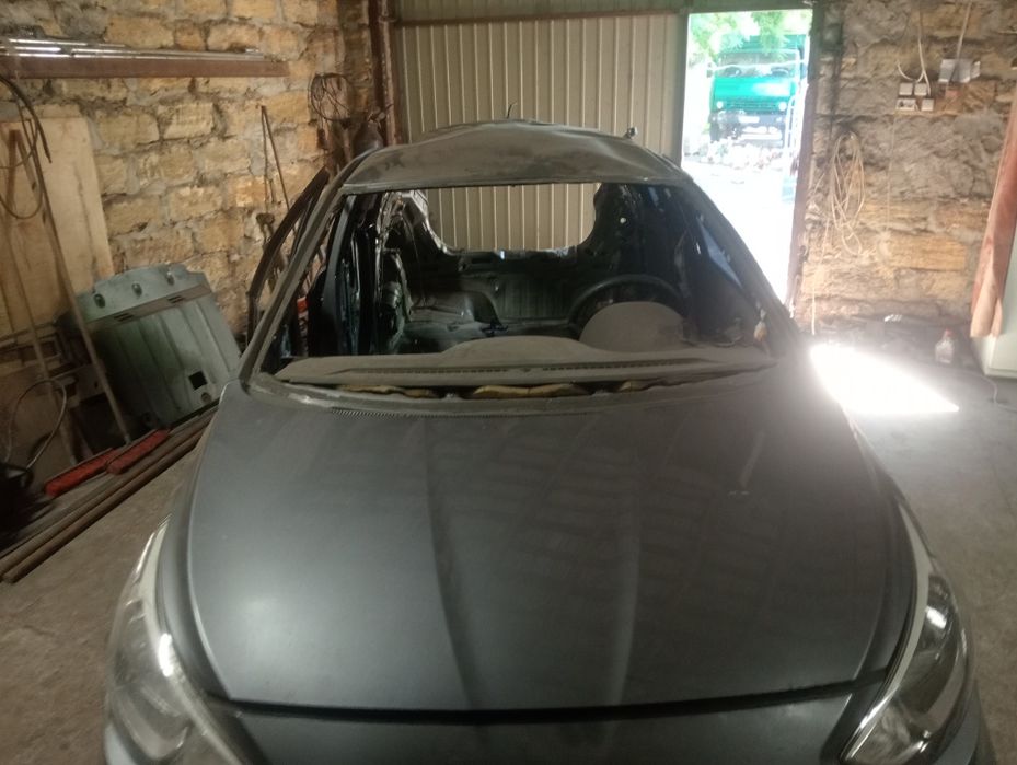 Hyundai accent hatchback