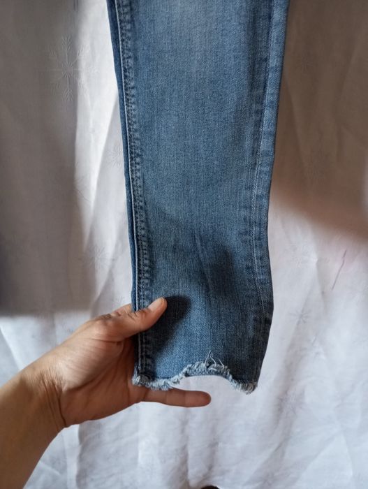 Damskie jeansy skinny Clockhouse M