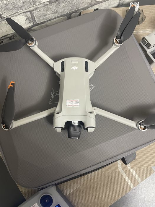 DJI Mavic mini 3 PRO, все в чудовому стані! Сумка, 4акб та хаби