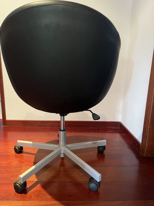 Cadeira de escritorio com rodinhas