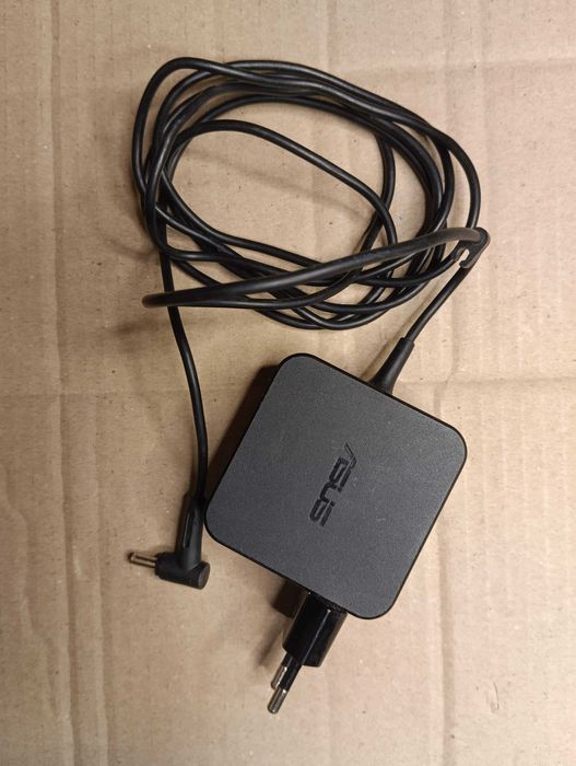 Зарядне до ноутбука блок живлення ASUS 19V 3.42A 65W (4.0×1.35mm)