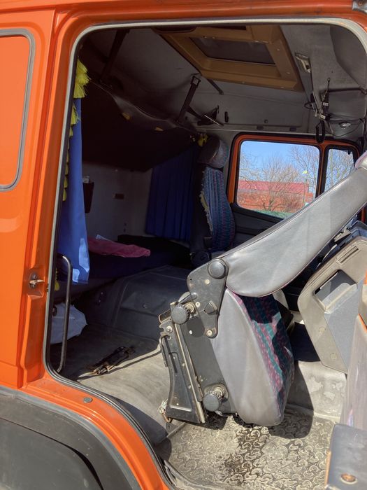 Паровоз Мерседес 1120L LN-series