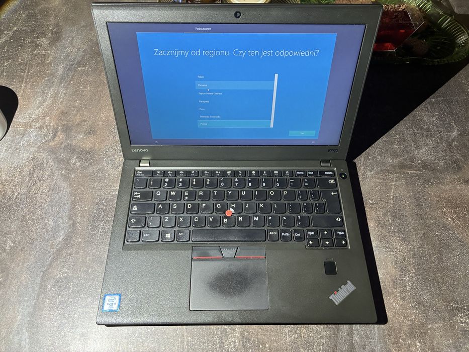 Lenovo Thinkpad x270 16GB RAM i5-6300 SSD