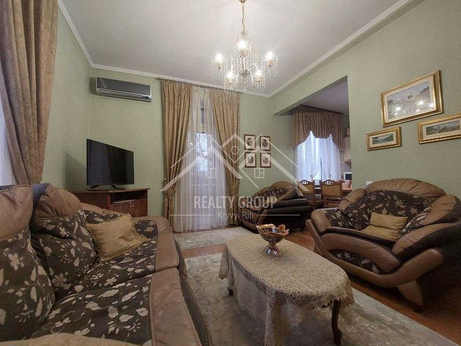 Продаж гарної 3к “сталінки” з автономним опаленням по пр.Гагарина