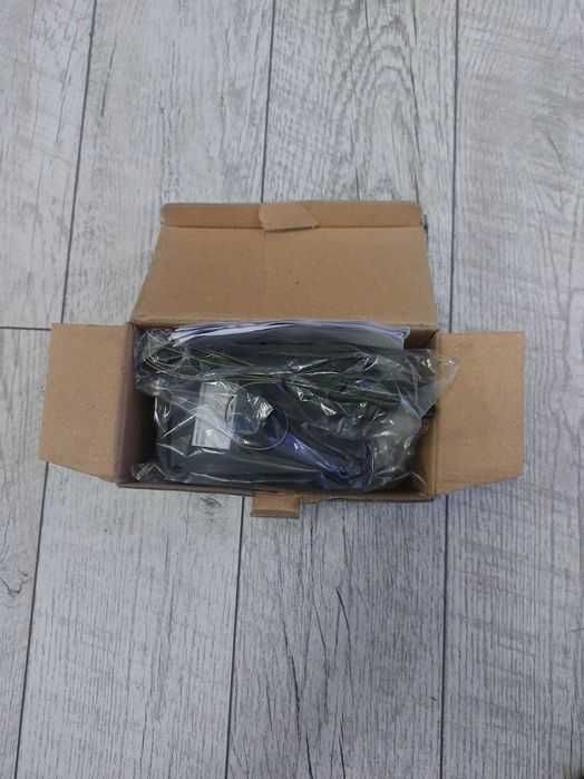 Lampa LED z panelem słonecznym