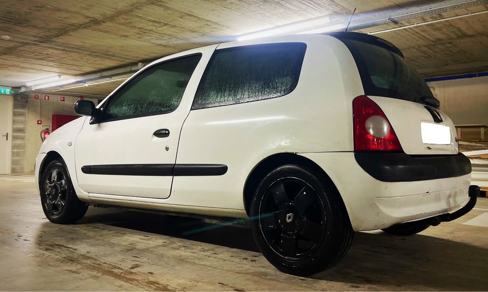 Renault Clio Van 82cv