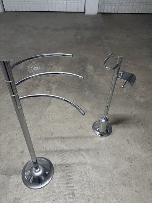 Toalheiro e Suporte Papel Higiénico casa de banho