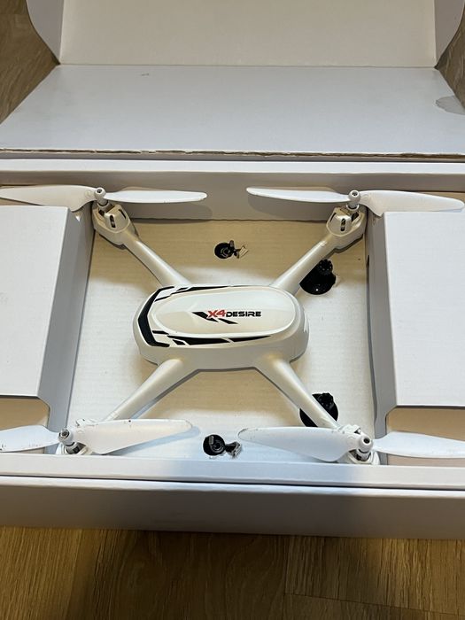 Dron Hubsan X4 Desire FPV
