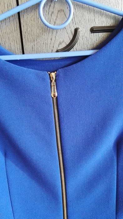 Chabrowa sukienka Ryłko 38