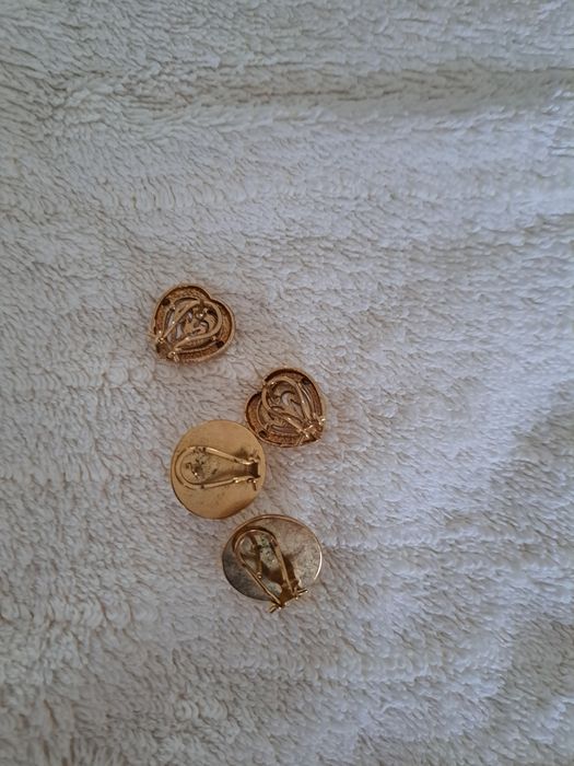 Vários brincos Vintage