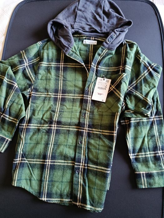 Casaco/ camisa com capuz Zara