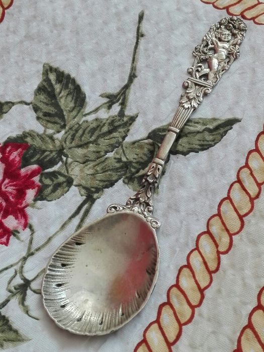 Piękna łyżka Ażurowa SREBRO pr. 800