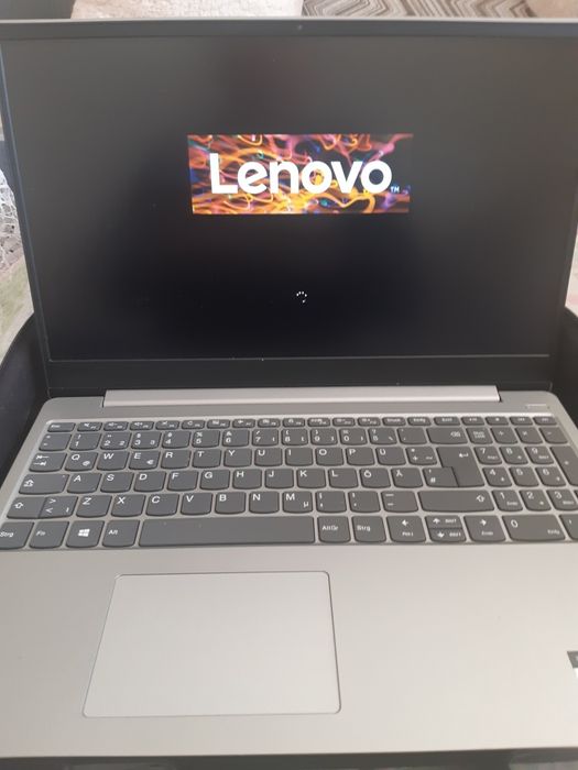 Laptop lenovo 330 S na i 3 15 cali