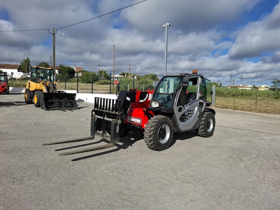 Manitou telescópico MT625 com matrícula