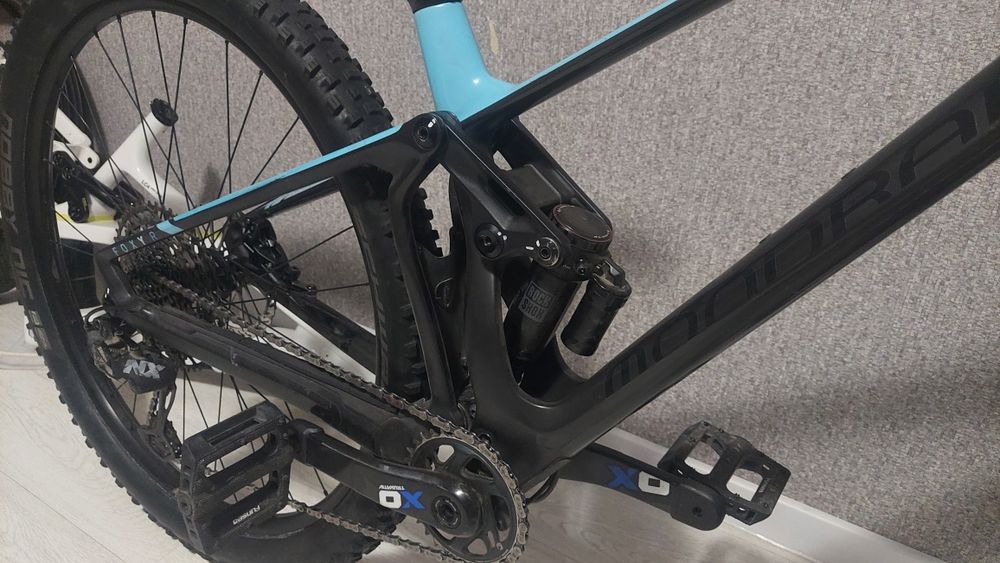 Mondraker Foxy Carbon R 2023 29 Enduro карбоновый двухподвес велосипед
