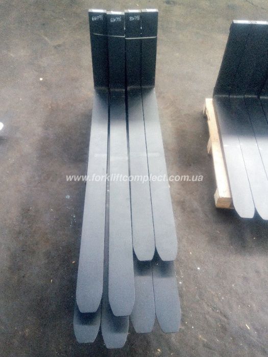 Вила ковані для навантажувачів вантажопідйомністю 1000-12000 кг