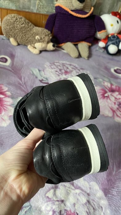 Lasocki шкіряні кеди кросівки 34