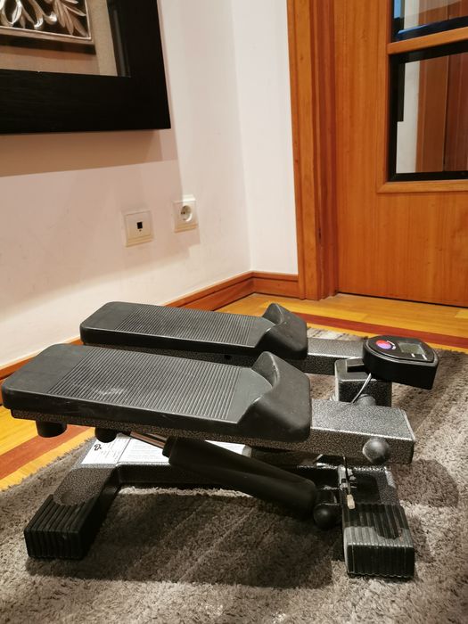 Stepper with built-in computer64586357885187120