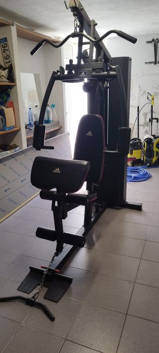 Maquina de musculacao Adidas