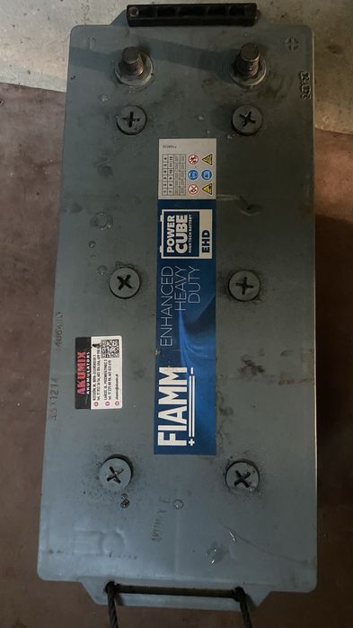 Акумулятор  Fiamm B 180 Ah. 1100 A