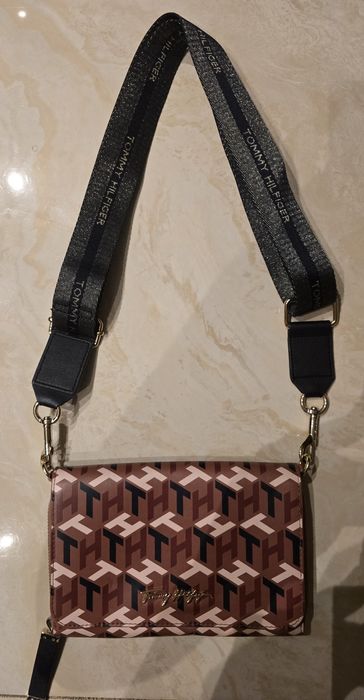 Torebka Iconic Tommy Crossover Mono Brązowy