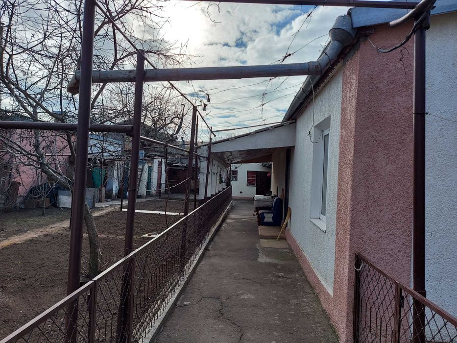 Одеса,  2-га Суворовська лінія,   продам  будинок