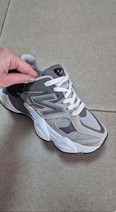 Кросівки 22,5 см